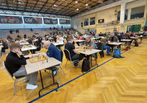 Rozgrywki zgromadziły 120 szachistów, ich rodziny, opiekunów i trenerów.