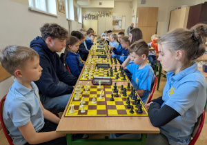 Szachy błyskawiczne czyli 3 minuty i 2 sekundy dodatku.